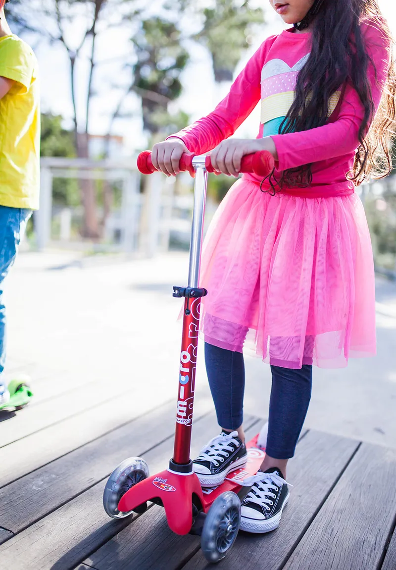 Mini Deluxe LED Scooter