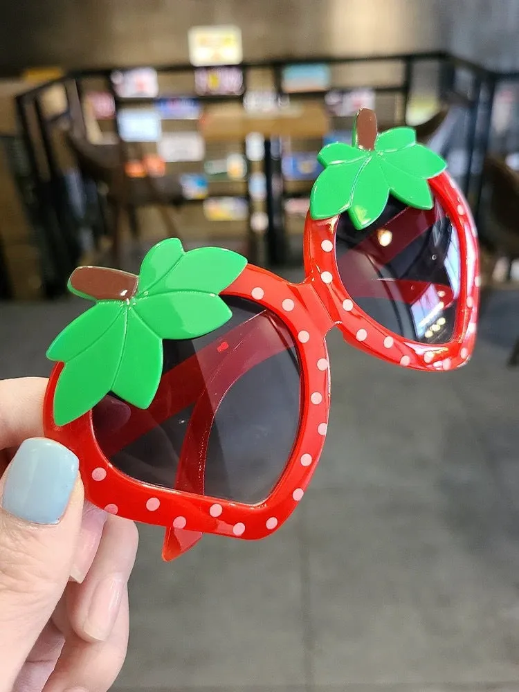 New children's sunglasses, anti-UV sunglasses, baby glasses, strawberry fruit-shaped glasses, boys and girls