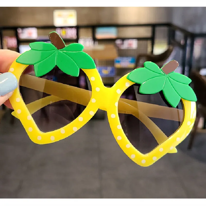 New children's sunglasses, anti-UV sunglasses, baby glasses, strawberry fruit-shaped glasses, boys and girls