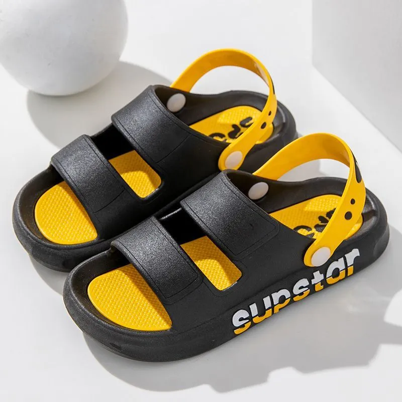 New Summer Boy Cartoon Children's Beach Shoes Girls Soft Soled Medium Children's Fashion Boys Sandals